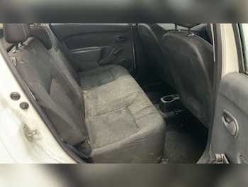 Used Dacia Sandero 2017 for sale - 78261212: Photo