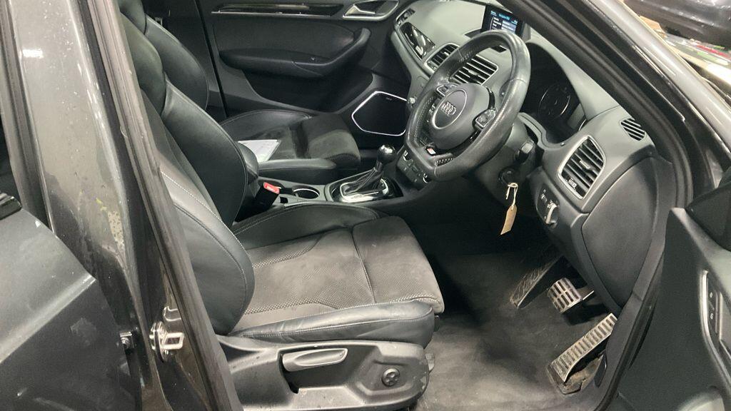 Used Audi Q3 2018 for sale - 77229376: Photo 2