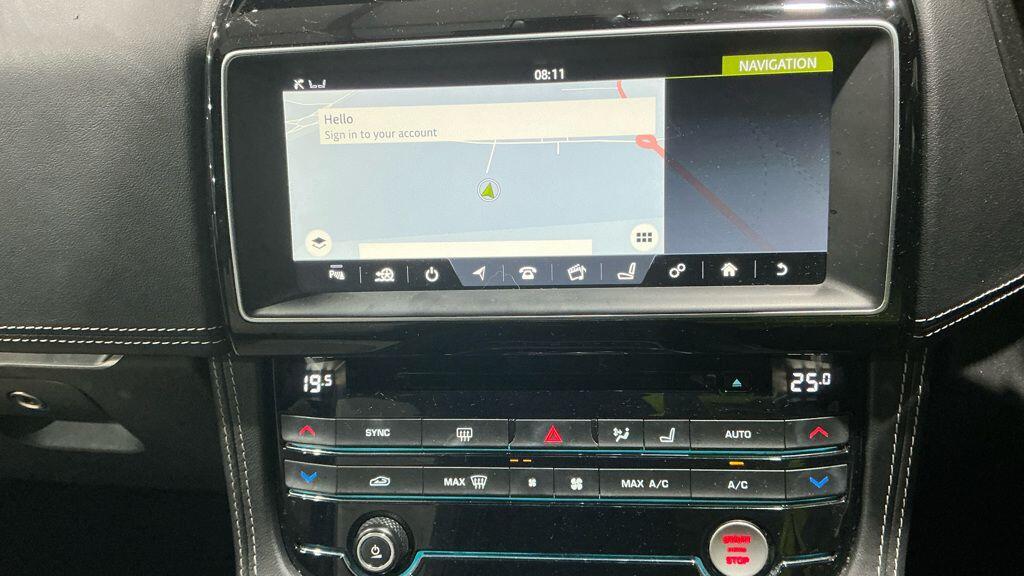 Used Jaguar F-Pace 2017 for sale - 78058294: Photo 4