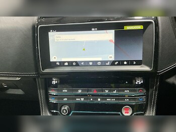 Used Jaguar F-Pace 2017 for sale - 78058294: Photo