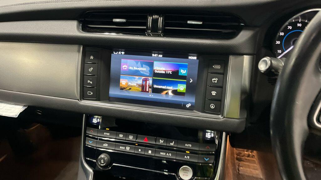 Used Jaguar XF 2016 for sale - 77696687: Photo 4