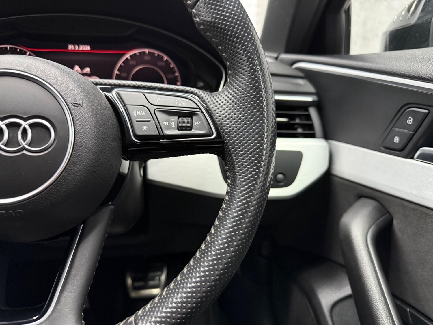 Used Audi A4 Avant for sale - 78057564: Photo 13