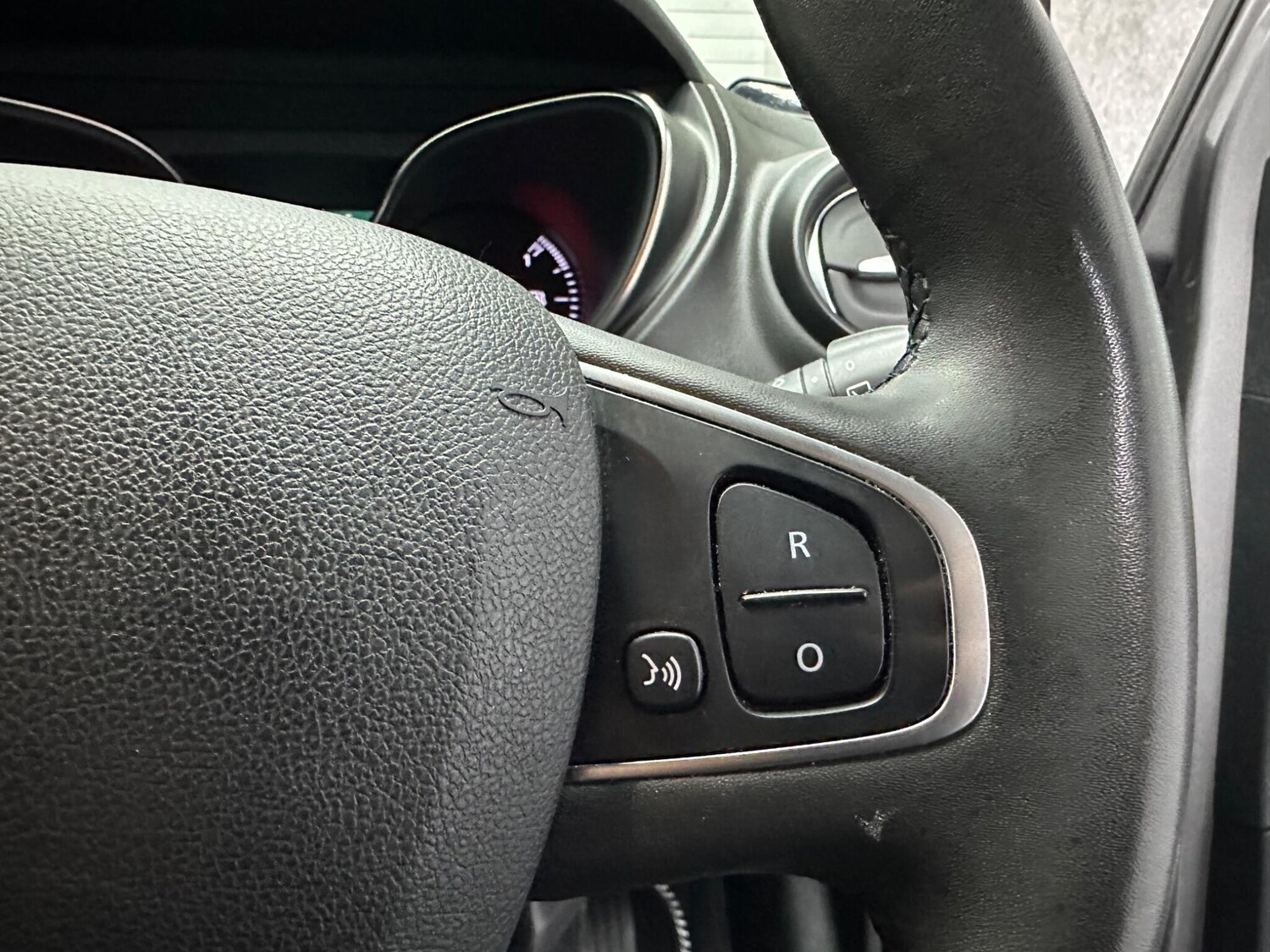 Used Renault Captur for sale - 78057964: Photo 18