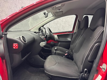 Used Peugeot 107 2013 for sale - 75552202: Photo
