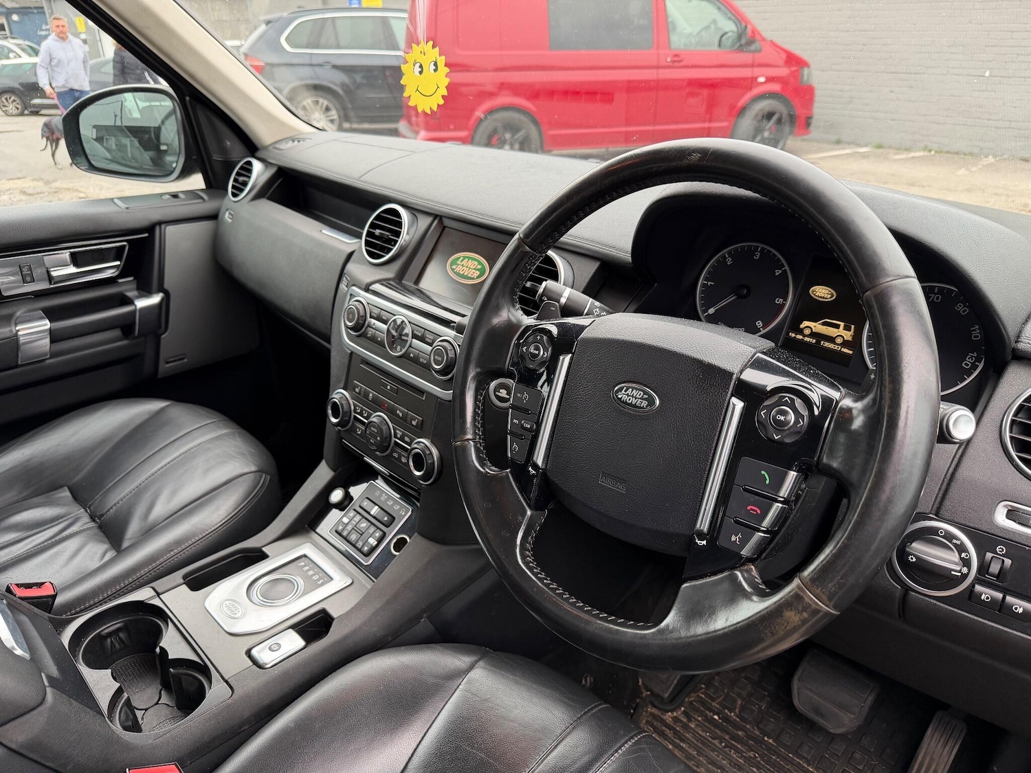 Used Land Rover Discovery 4 2015 for sale - 77060145: Photo 2