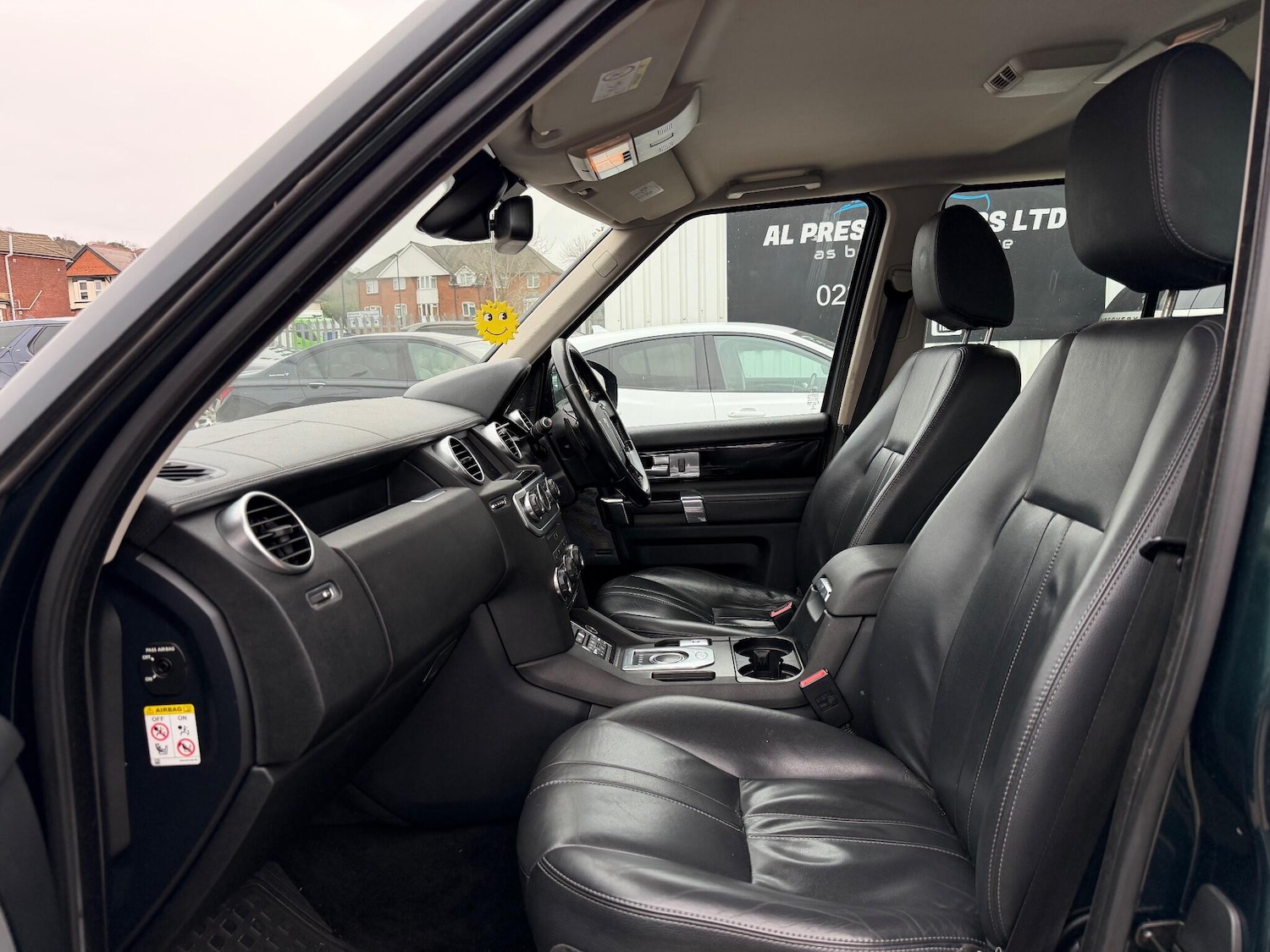 Used Land Rover Discovery 4 2015 for sale - 77060145: Photo 3