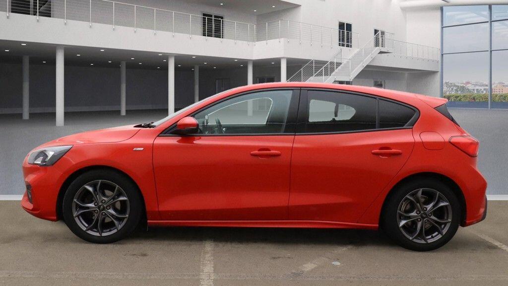 Used Ford Focus 2021 for sale - 76765296: Photo 10
