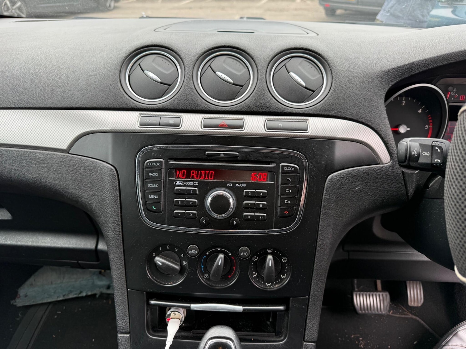 Used Ford Galaxy 2013 for sale - 78100091: Photo 5