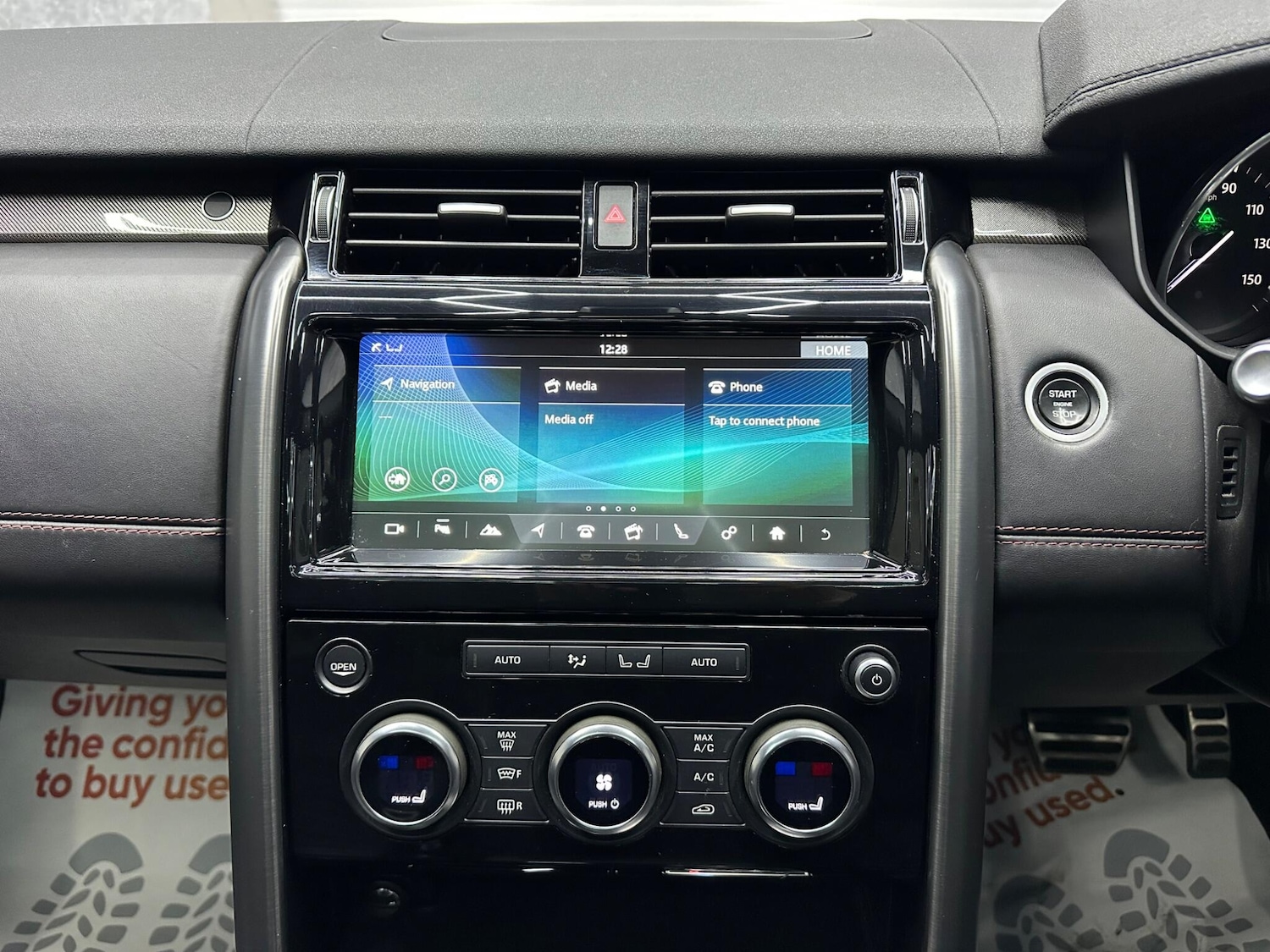 Used Land Rover Discovery 2017 for sale - 78058281: Photo 11