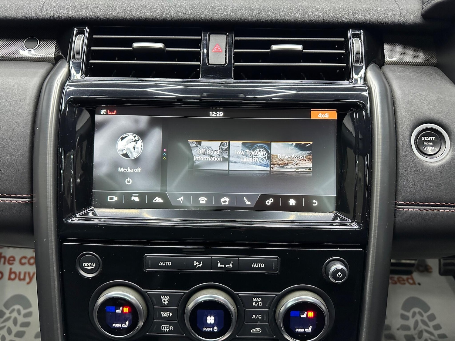 Used Land Rover Discovery 2017 for sale - 78058281: Photo 12