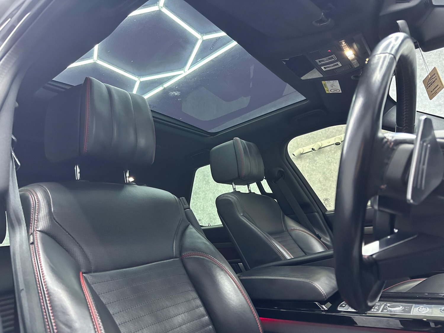 Used Land Rover Discovery 2017 for sale - 78058281: Photo 18