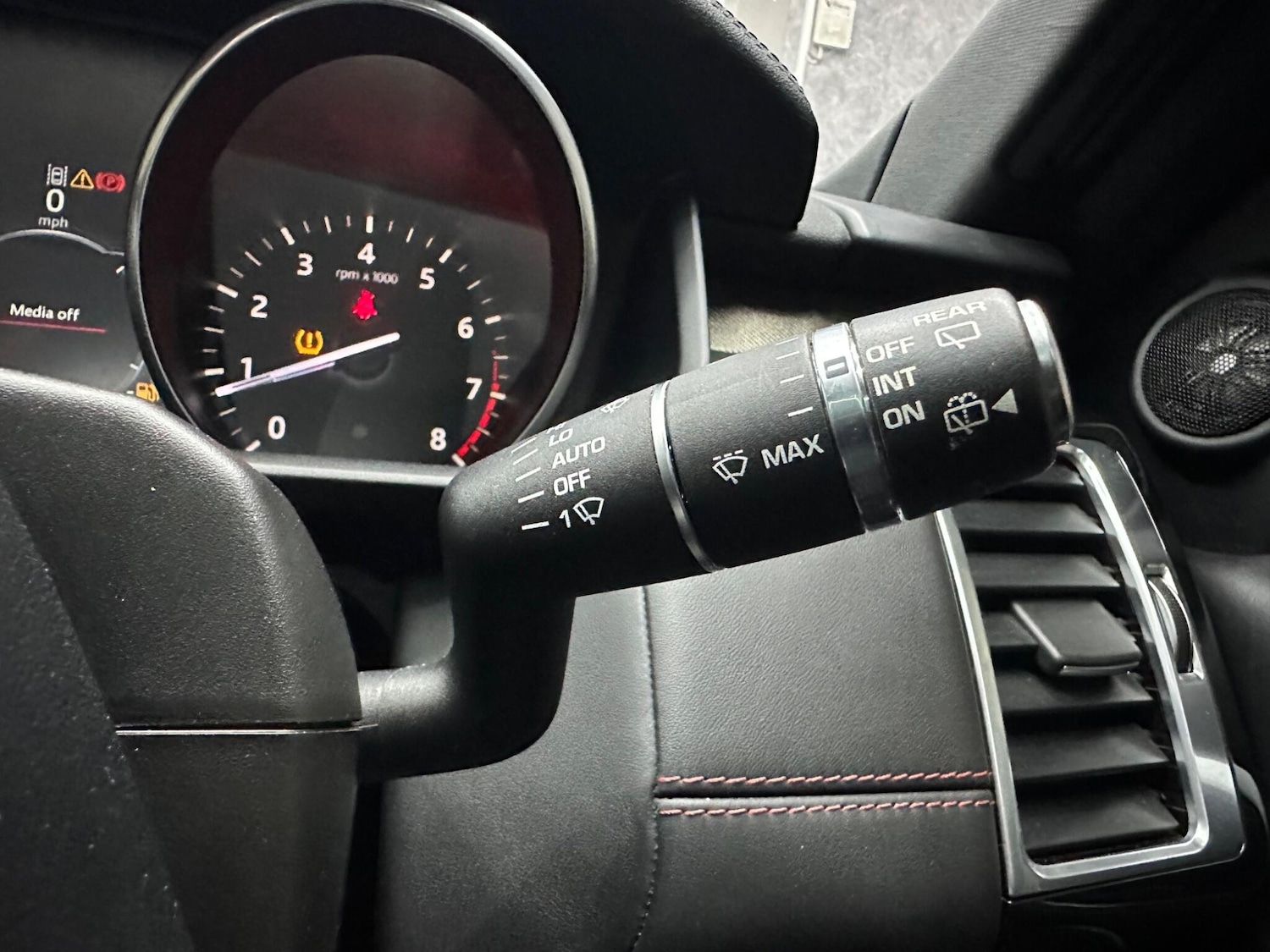 Used Land Rover Discovery 2017 for sale - 78058281: Photo 24