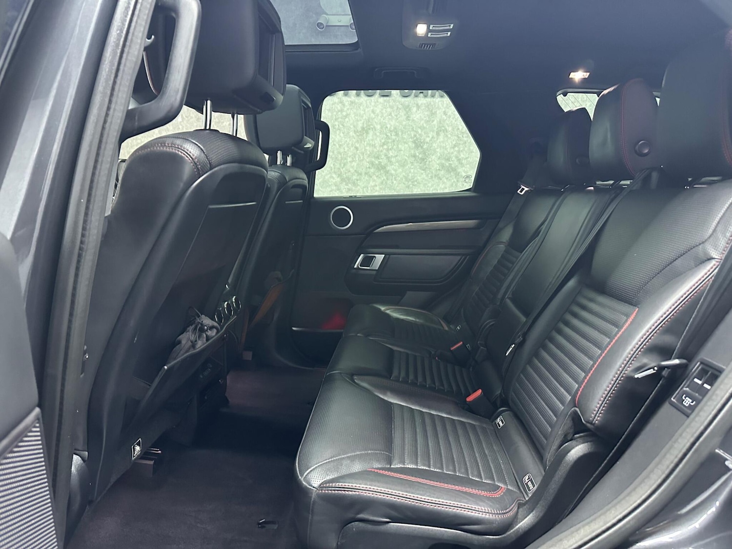 Used Land Rover Discovery 2017 for sale - 78058281: Photo 7