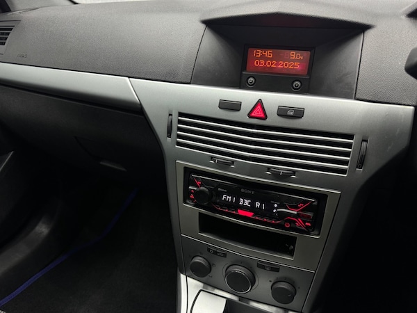 Used Vauxhall Astra 2009 for sale - 73647665: Photo 7
