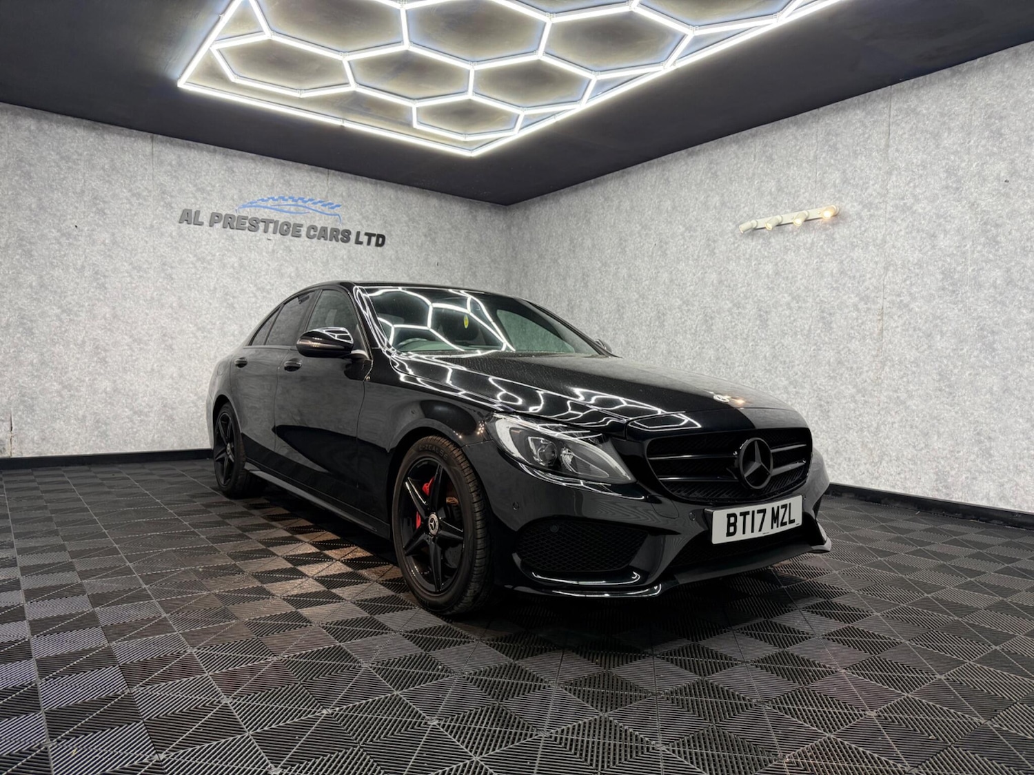 Used Mercedes-Benz C Class for sale - 78136144: Photo 2