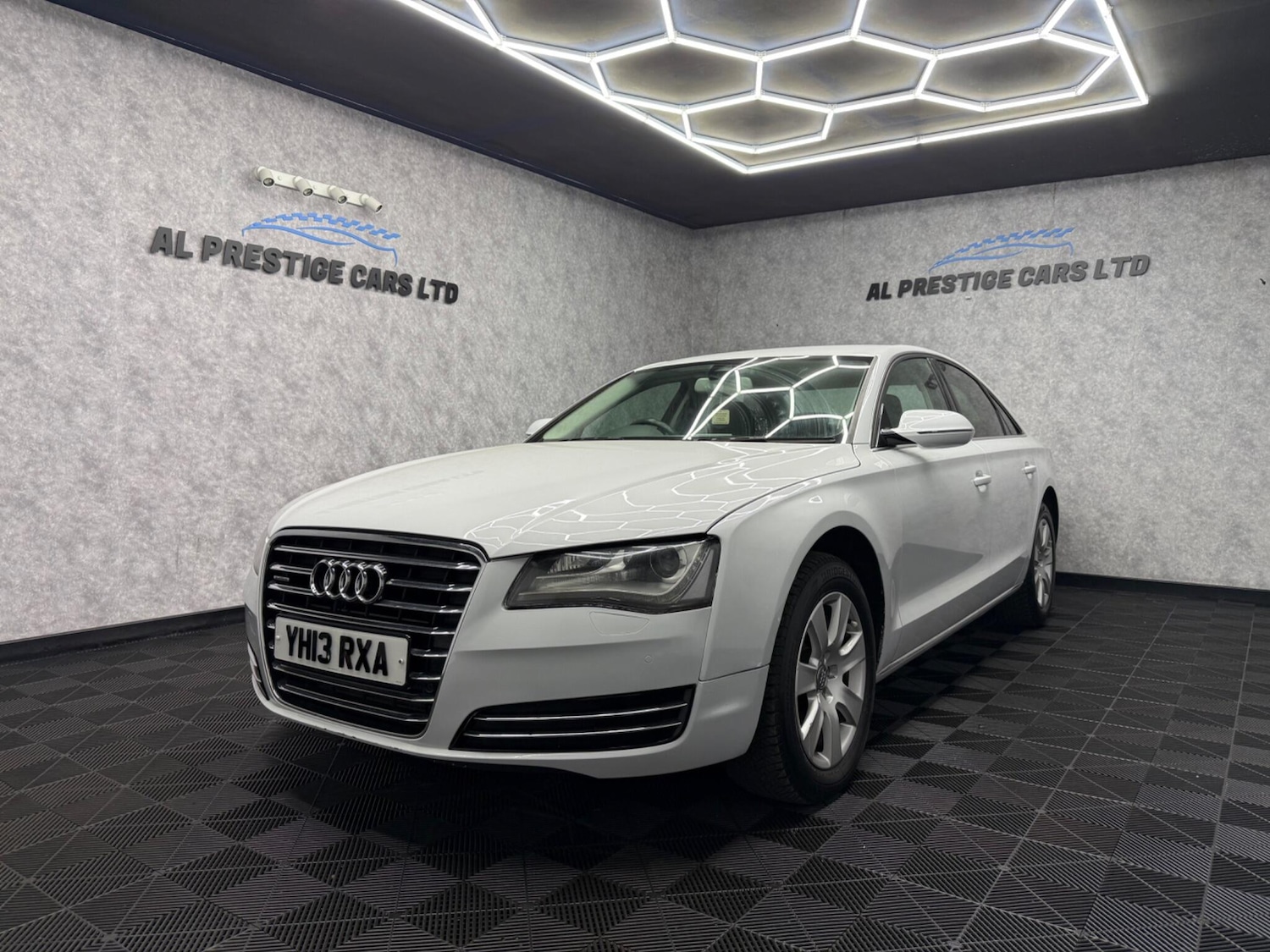 Used Audi A8 for sale - 78058961: Photo 1