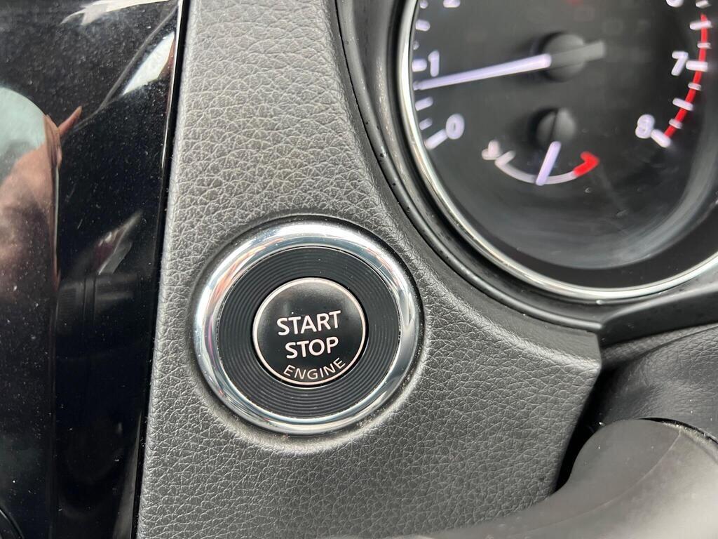 Used Nissan Qashqai 2017 for sale - 77097615: Photo 14