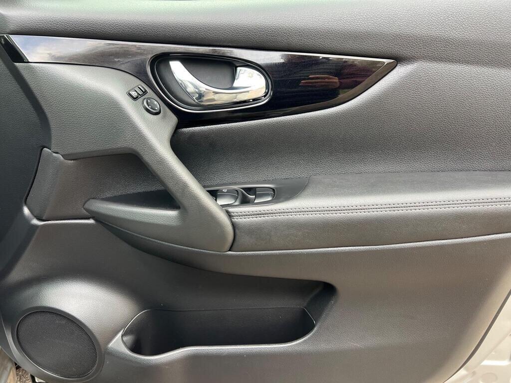 Used Nissan Qashqai 2017 for sale - 77097615: Photo 18