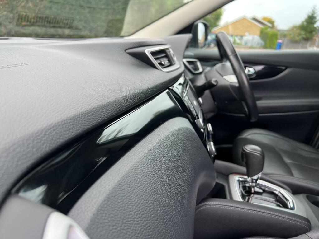 Used Nissan Qashqai 2017 for sale - 77097615: Photo 5