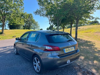Used Peugeot 308 2016 for sale - 79664442: Photo