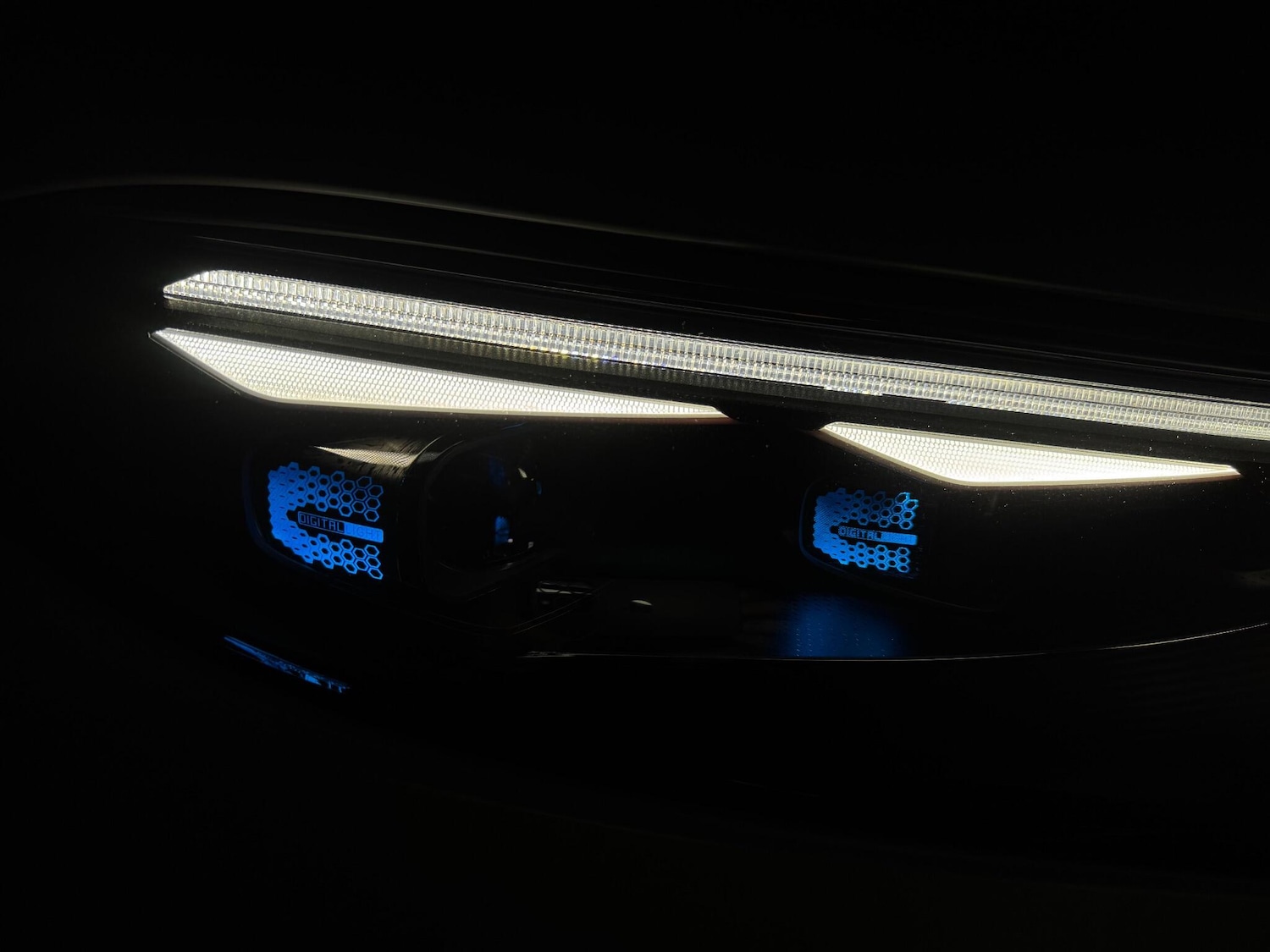 Used Mercedes-Benz EQS 2023 for sale - 76550664: Photo 36