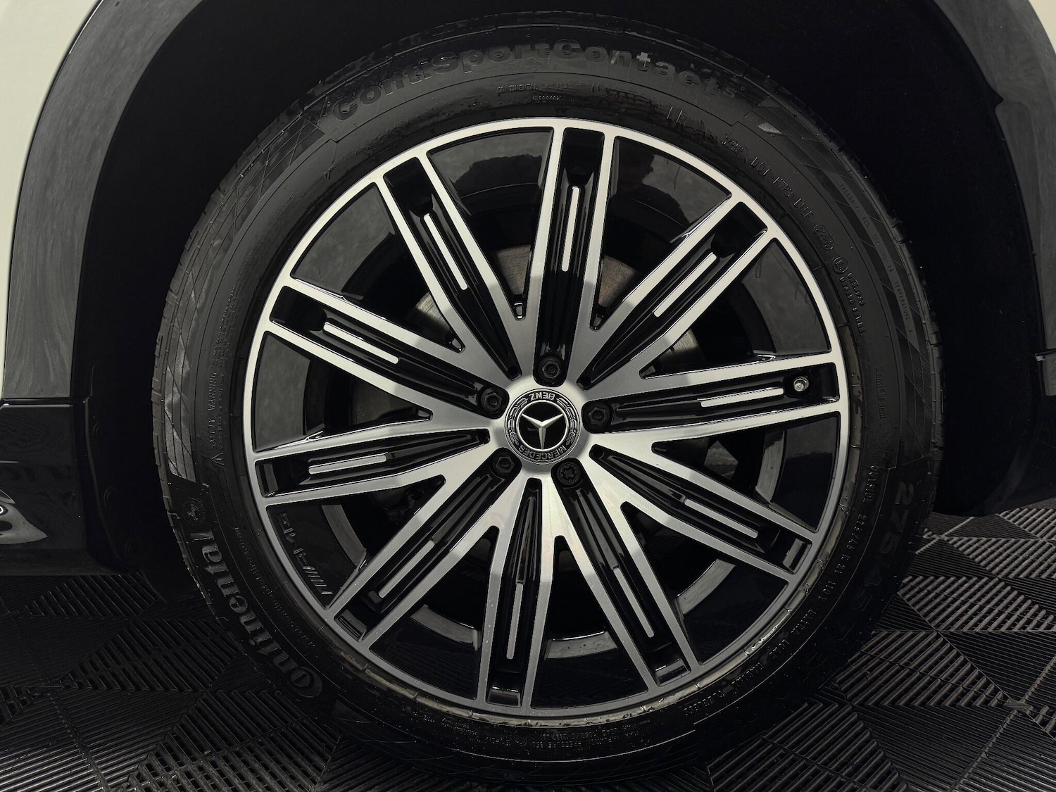 Used Mercedes-Benz EQS 2023 for sale - 76550664: Photo 40