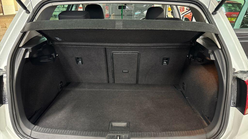 Used Volkswagen Golf 2014 for sale - 77376821: Photo 11