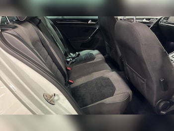 Used Volkswagen Golf 2014 for sale - 77376821: Photo