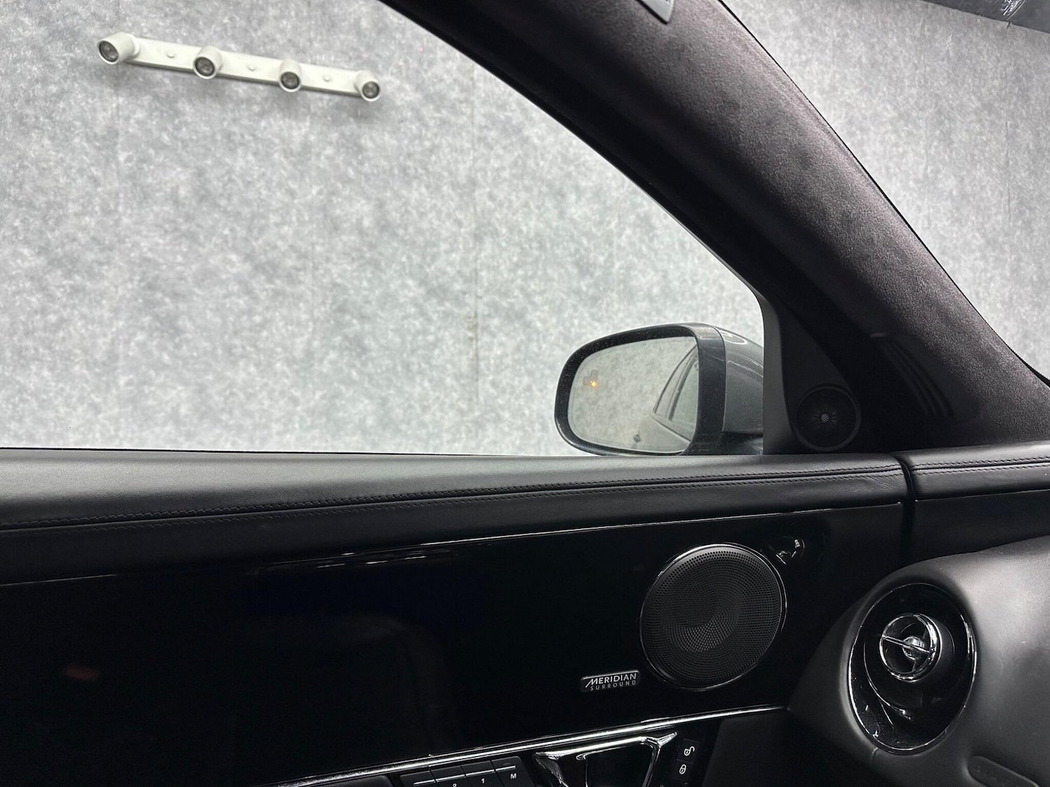 Used Jaguar XJ 2016 for sale - 78058112: Photo 19