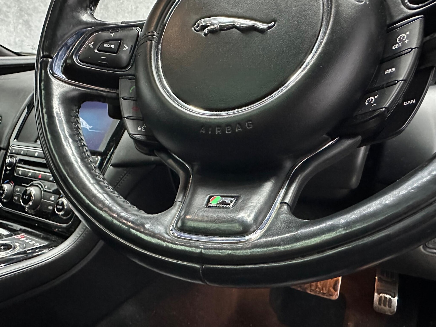 Used Jaguar XJ 2016 for sale - 78058112: Photo 20