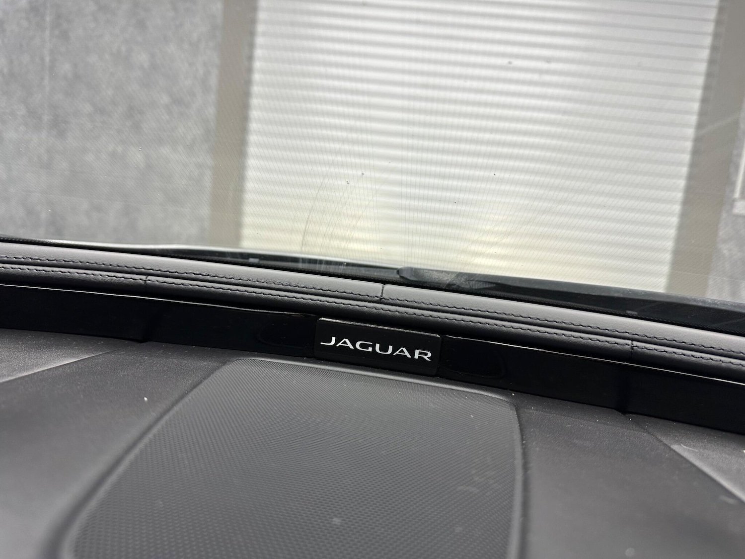 Used Jaguar XJ 2016 for sale - 78058112: Photo 25