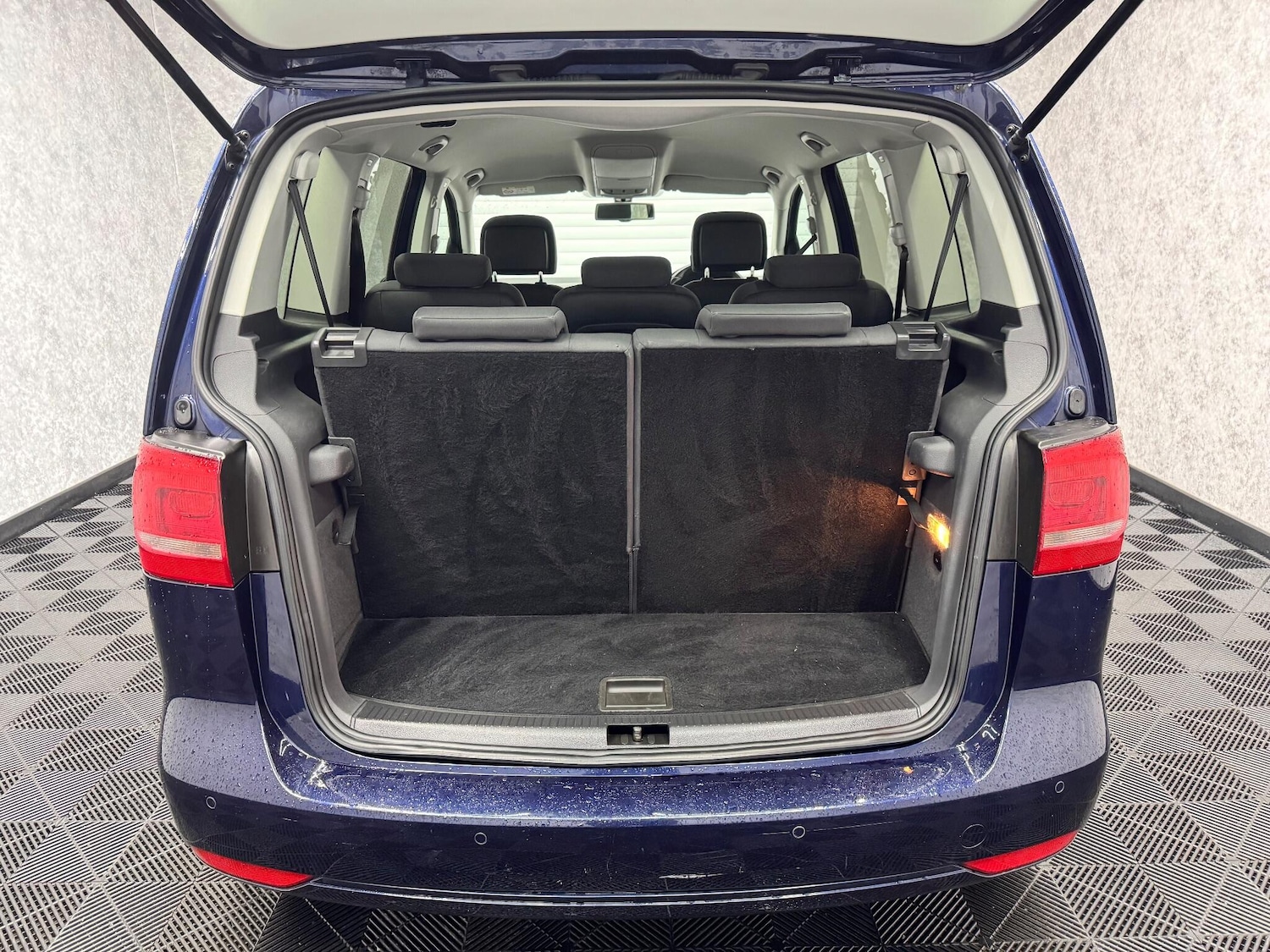 Used Volkswagen Touran 2015 for sale - 76432976: Photo 20