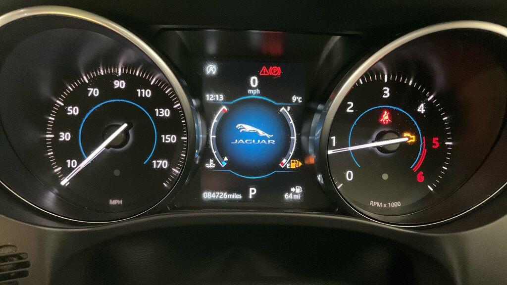 Used Jaguar F-Pace 2018 for sale - 76457340: Photo 5