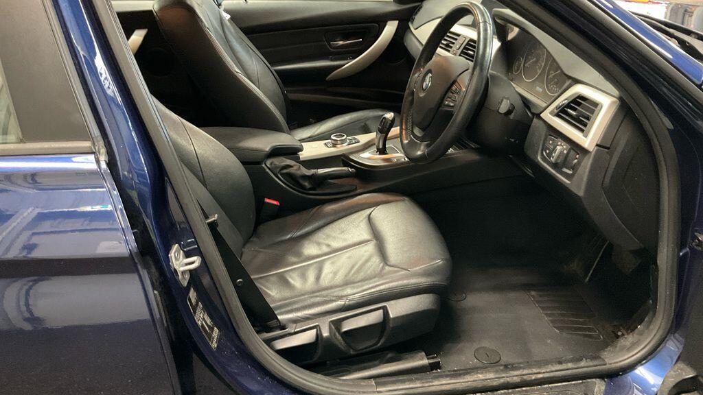 Used BMW 3 Series 2017 for sale - 77737126: Photo 2