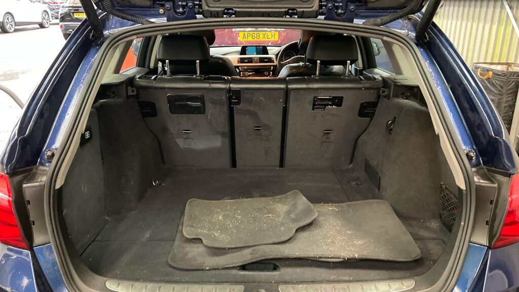 Used BMW 3 Series 2017 for sale - 77737126: Photo 9