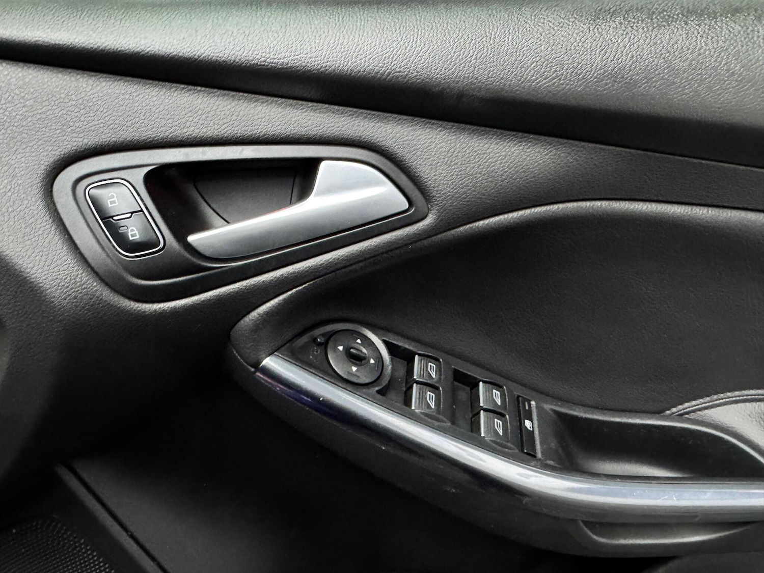 Used Ford Focus 2015 for sale - 76976416: Photo 19