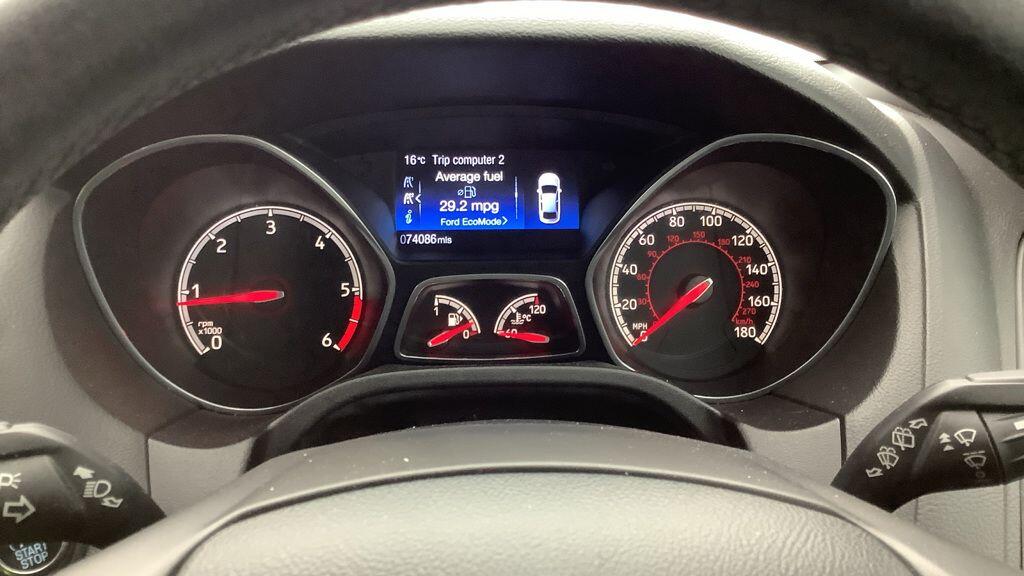 Used Ford Focus 2015 for sale - 76976416: Photo 5