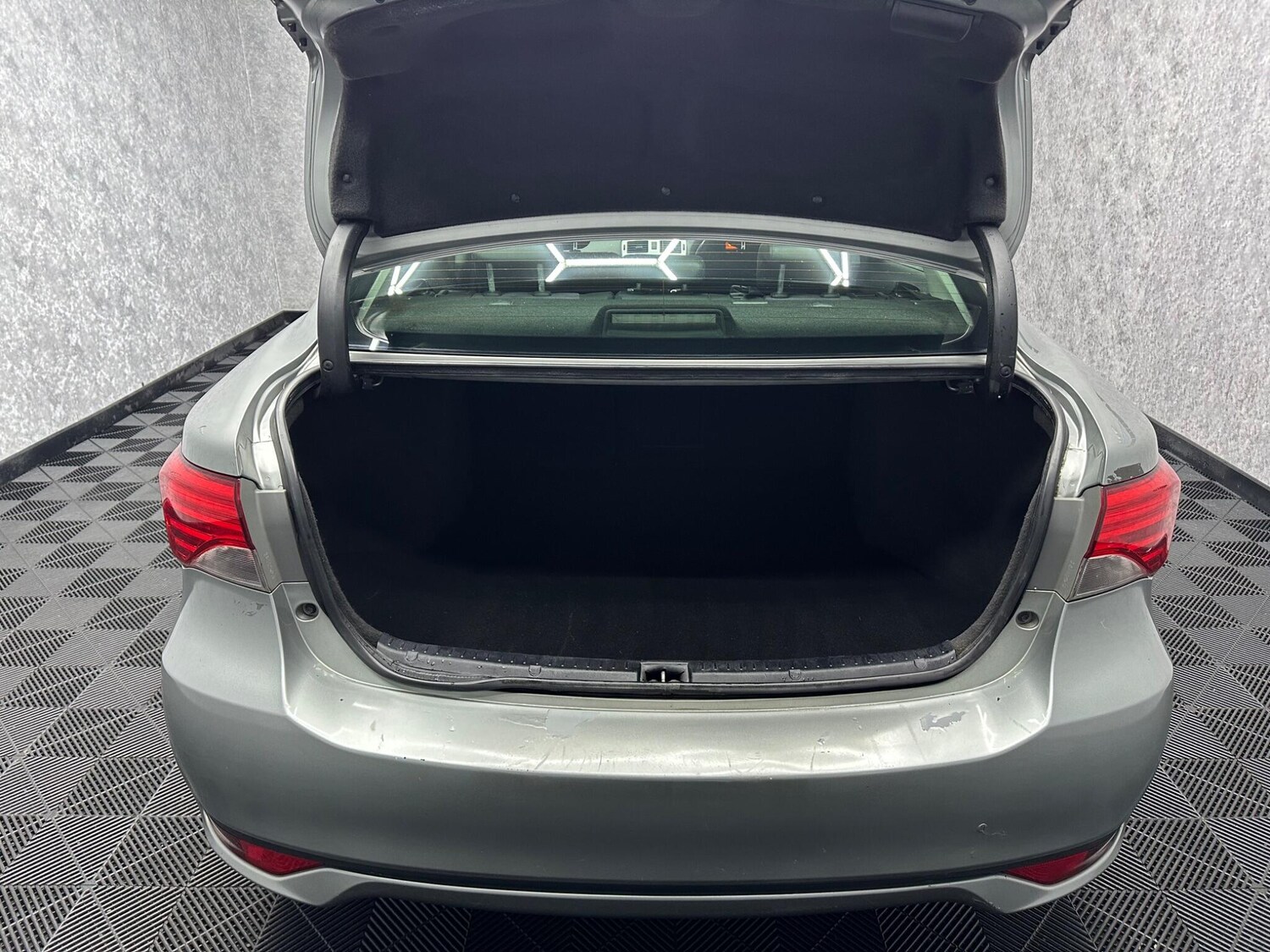 Used Toyota Avensis 2014 for sale - 78058703: Photo 24