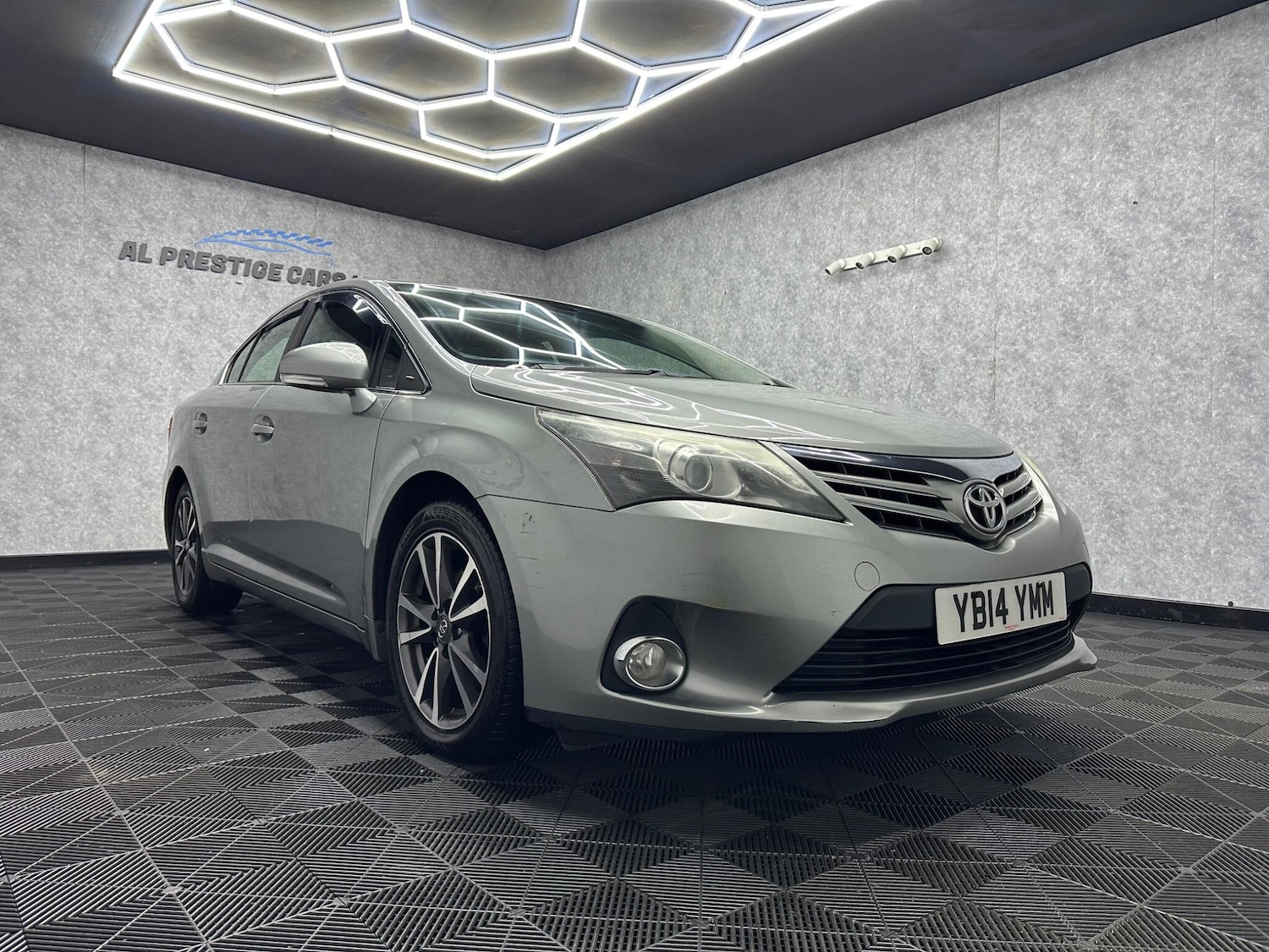 Used Toyota Avensis 2014 for sale - 78058703: Photo 9