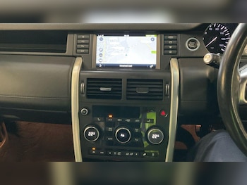 Used Land Rover Discovery Sport 2015 for sale - 77101955: Photo