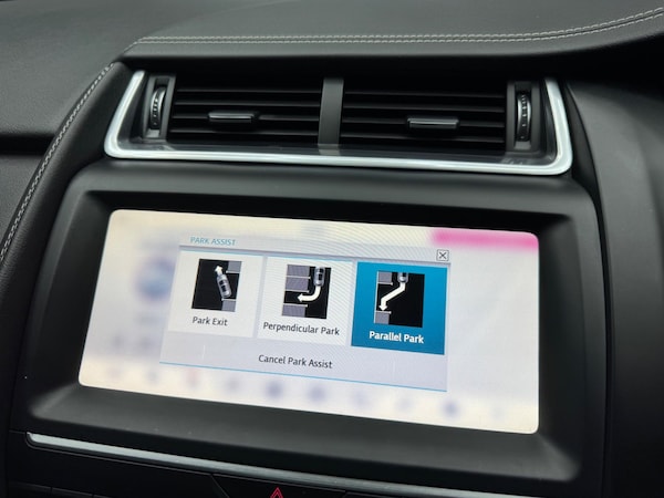 Used Jaguar E-Pace 2019 for sale - 75070621: Photo 13