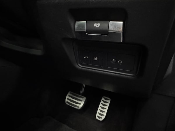 Used Jaguar E-Pace 2019 for sale - 75070621: Photo 26
