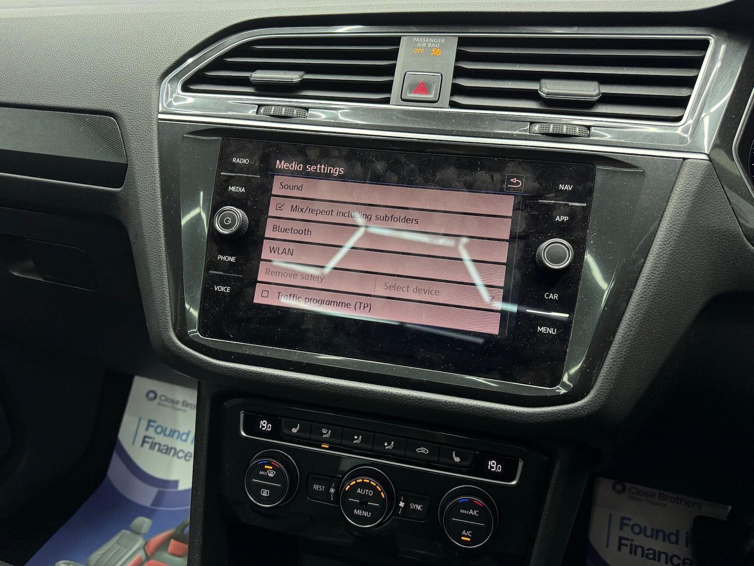 Used Volkswagen Tiguan 2017 for sale - 76671180: Photo 11