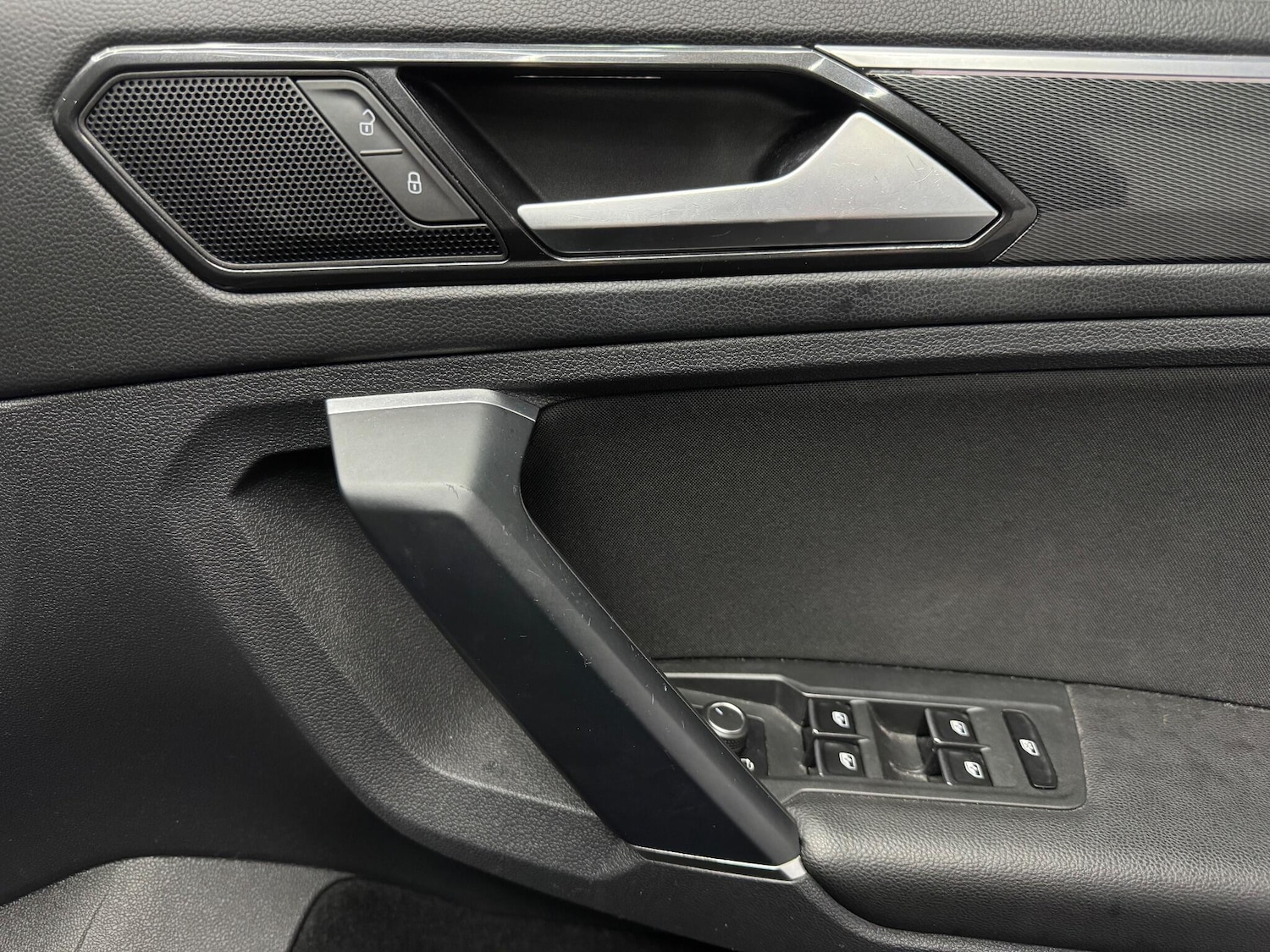 Used Volkswagen Tiguan 2017 for sale - 76671180: Photo 19