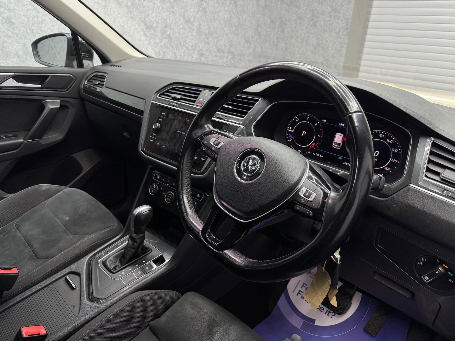 Used Volkswagen Tiguan 2017 for sale - 76671180: Photo 2