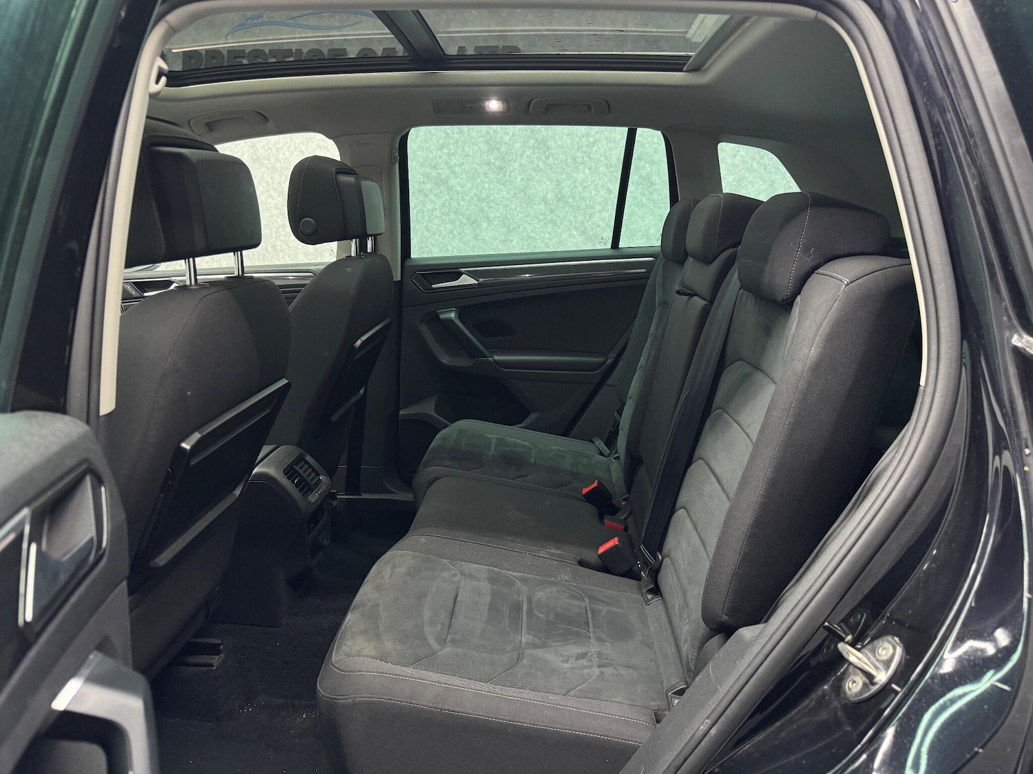 Used Volkswagen Tiguan 2017 for sale - 76671180: Photo 8