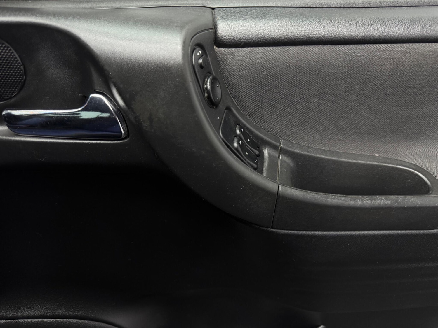 Used Vauxhall Zafira 2004 for sale - 77314558: Photo 9