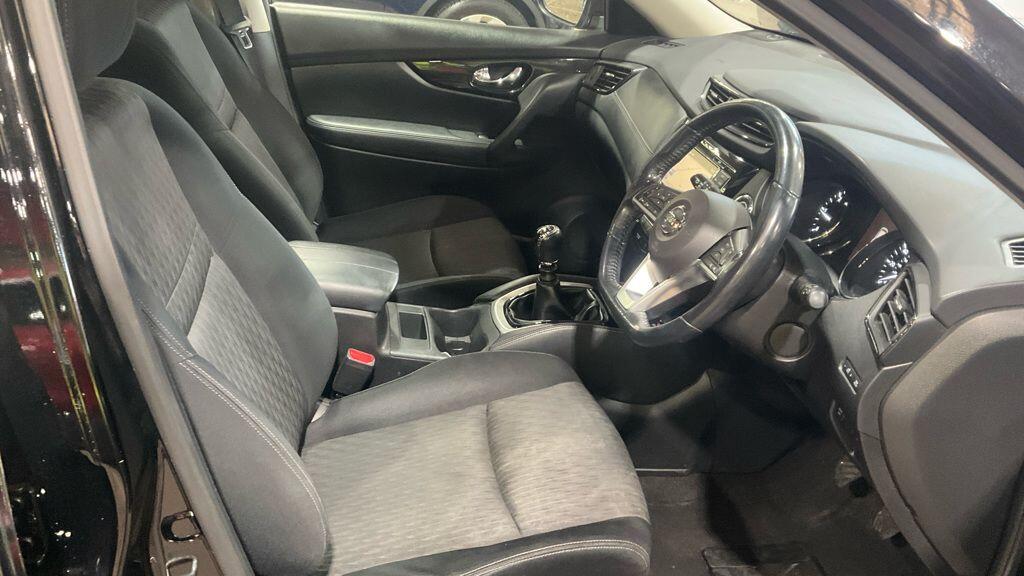 Used Nissan X-Trail 2017 for sale - 77645991: Photo 2