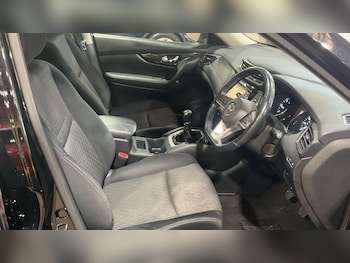 Used Nissan X-Trail 2017 for sale - 77645991: Photo