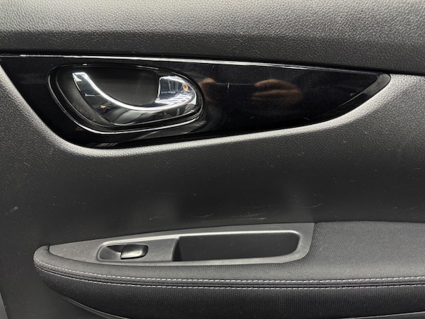 Used Nissan Qashqai 2015 for sale - 76246862: Photo 24